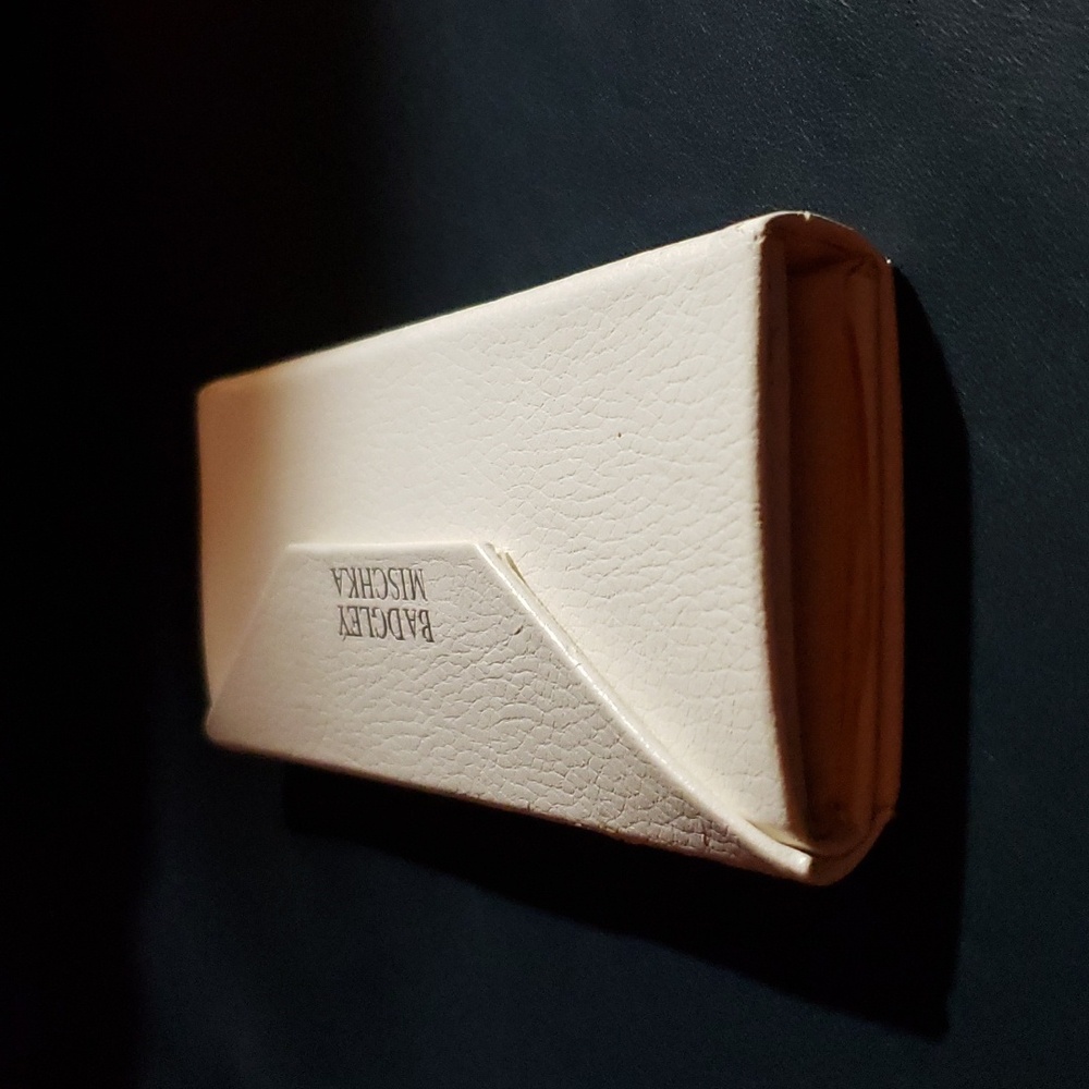 BADGLEY MISCHKA Leather Eye Glasses Case + Bonus TM Cleaning Cloth - Y2K